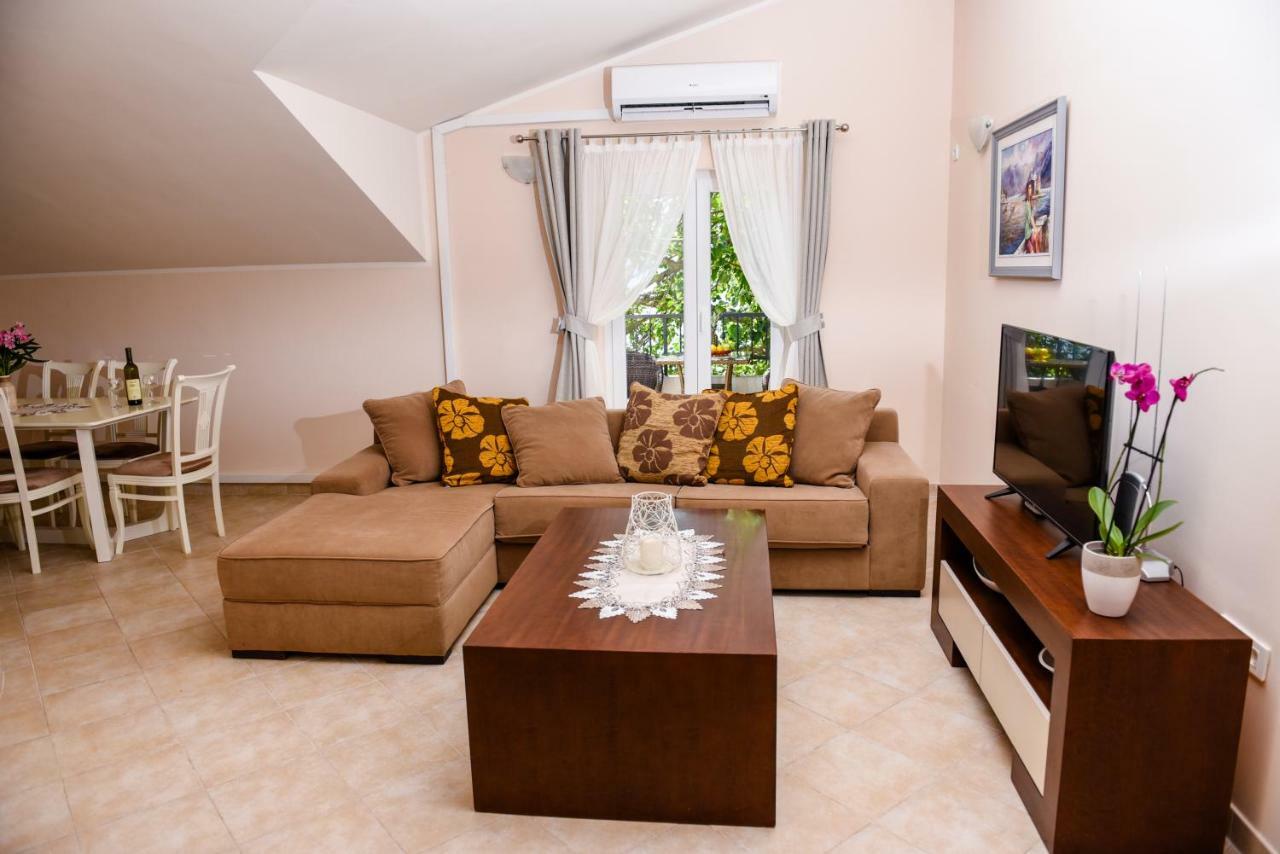 Apartments Balbo Bijela Dış mekan fotoğraf